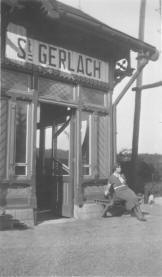 Jes Priem voor halte St. Gerlach  ca. 1930