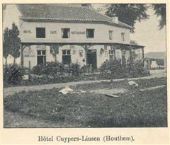 Een van de oudste foto's van H�tel-caf�-restaurant Cuypers-Linsen aan de Onderstestraat.
